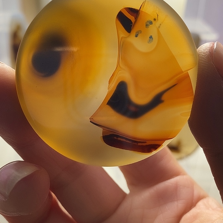 玛瑙/玉髓未镶嵌珠宝奇石