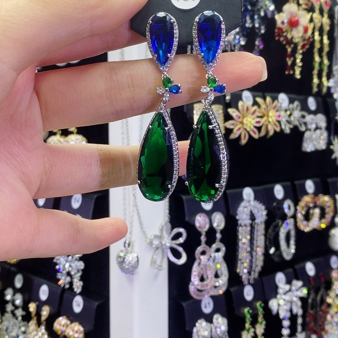 纯铜合金合成立方氧化锆