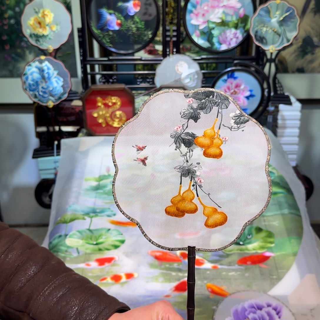 刺绣刺绣工艺精湛异色