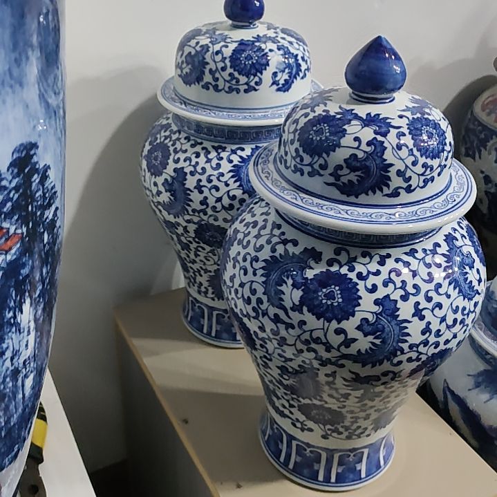 〆***感瓷片景德镇陶瓷青花缠枝莲将军罐