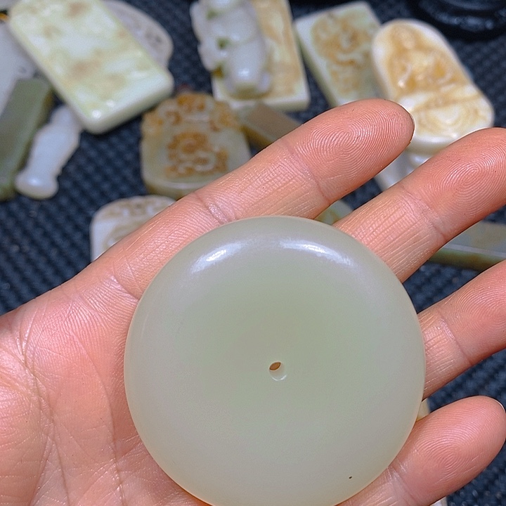 未镶嵌手链和田玉（糖玉）我****主