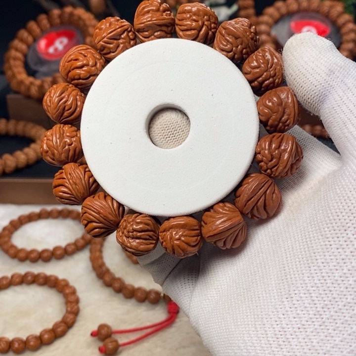 桃核吊坠江*秦岭龙纹桃核