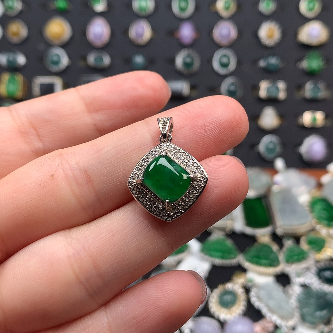 翡翠颈饰银S925镶嵌项链925