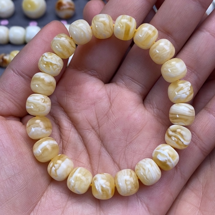 未镶嵌蜜蜡裸石老型