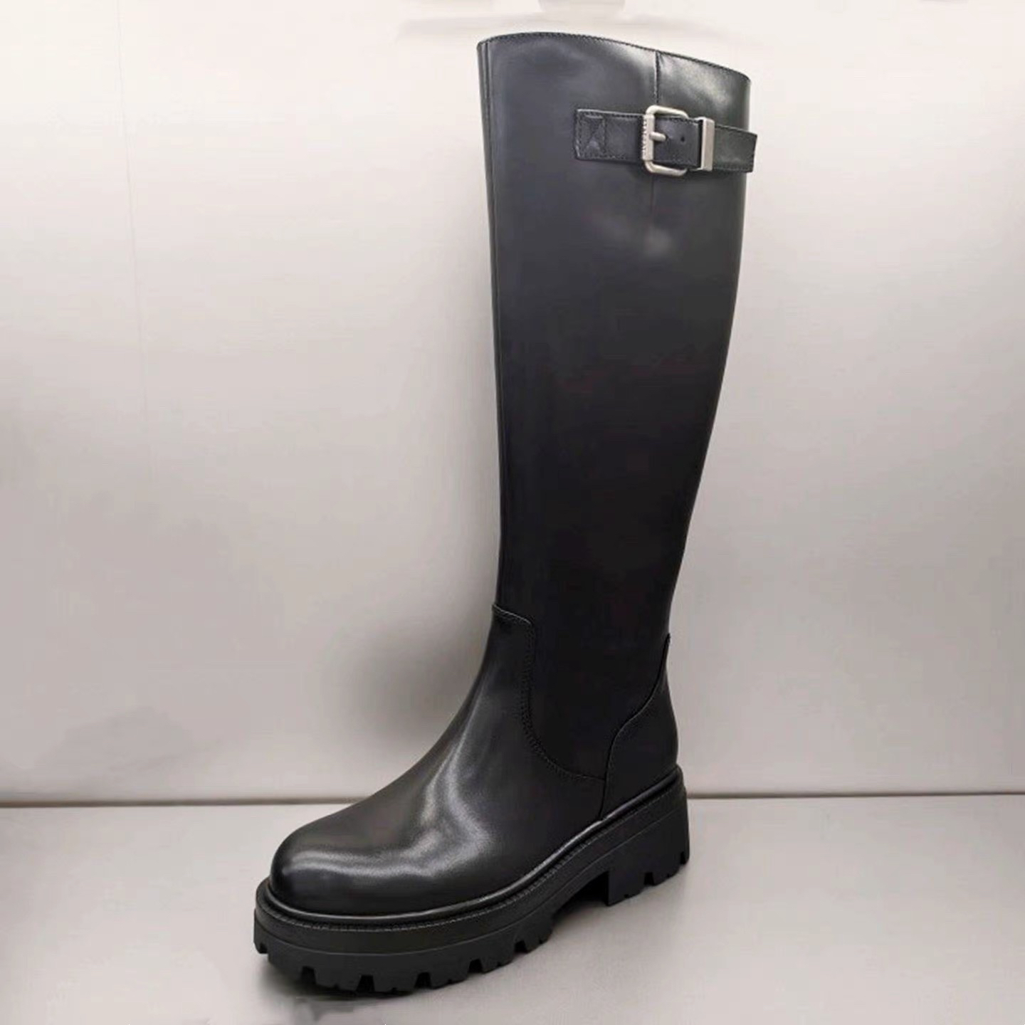 038时尚加绒冬季厚底秋冬长靴女鞋黑色直筒靴时装靴IW06