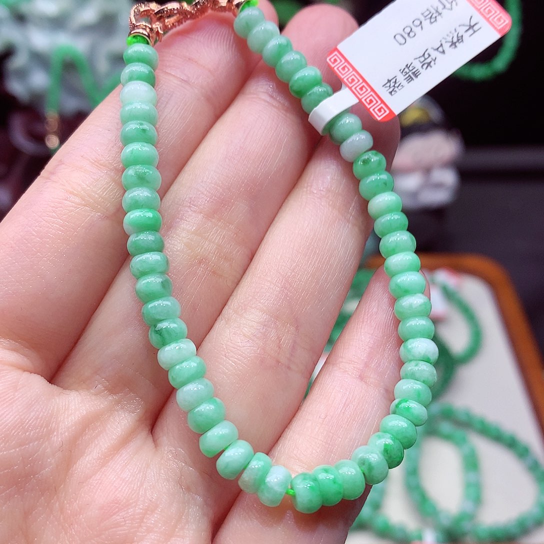 翡翠未镶嵌手链翡翠