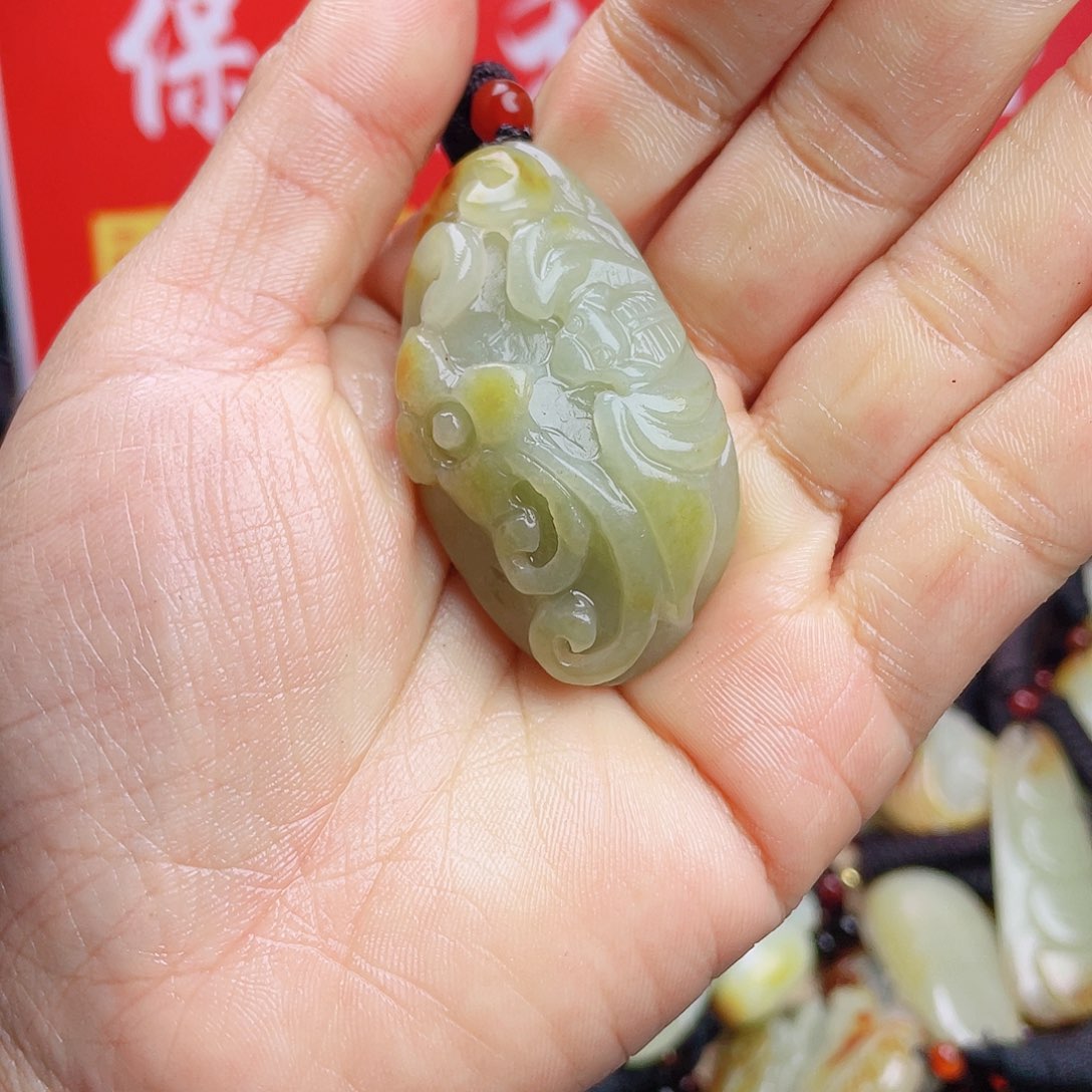 和田玉颈饰未镶嵌