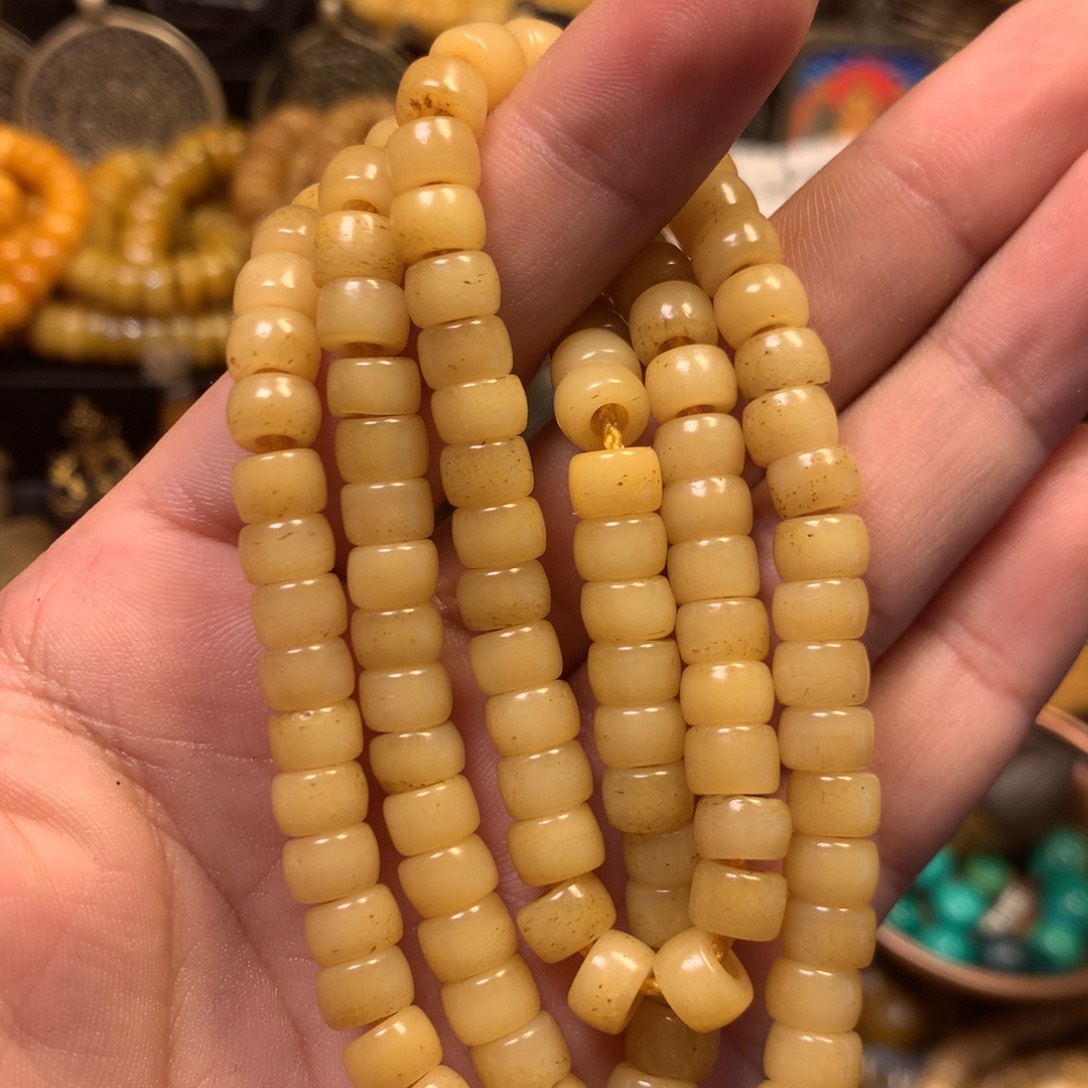 泥塑娘啦擦擦骰子