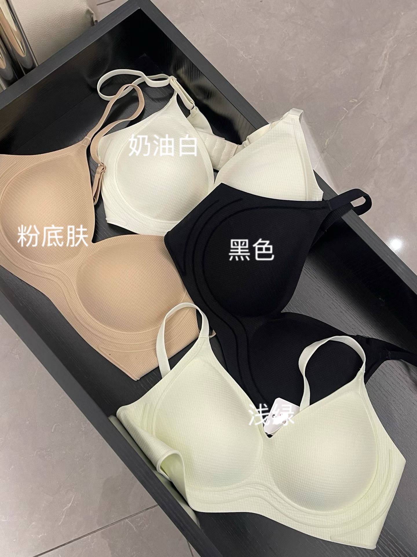 [奕奕]日系  秋冬植绒极简舒适美背