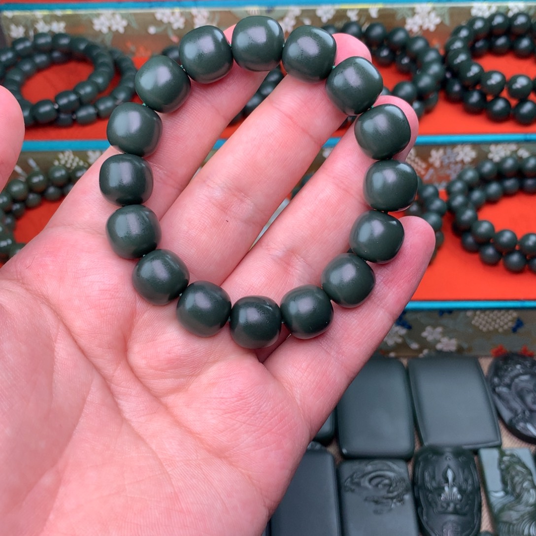 和田玉未镶嵌手链