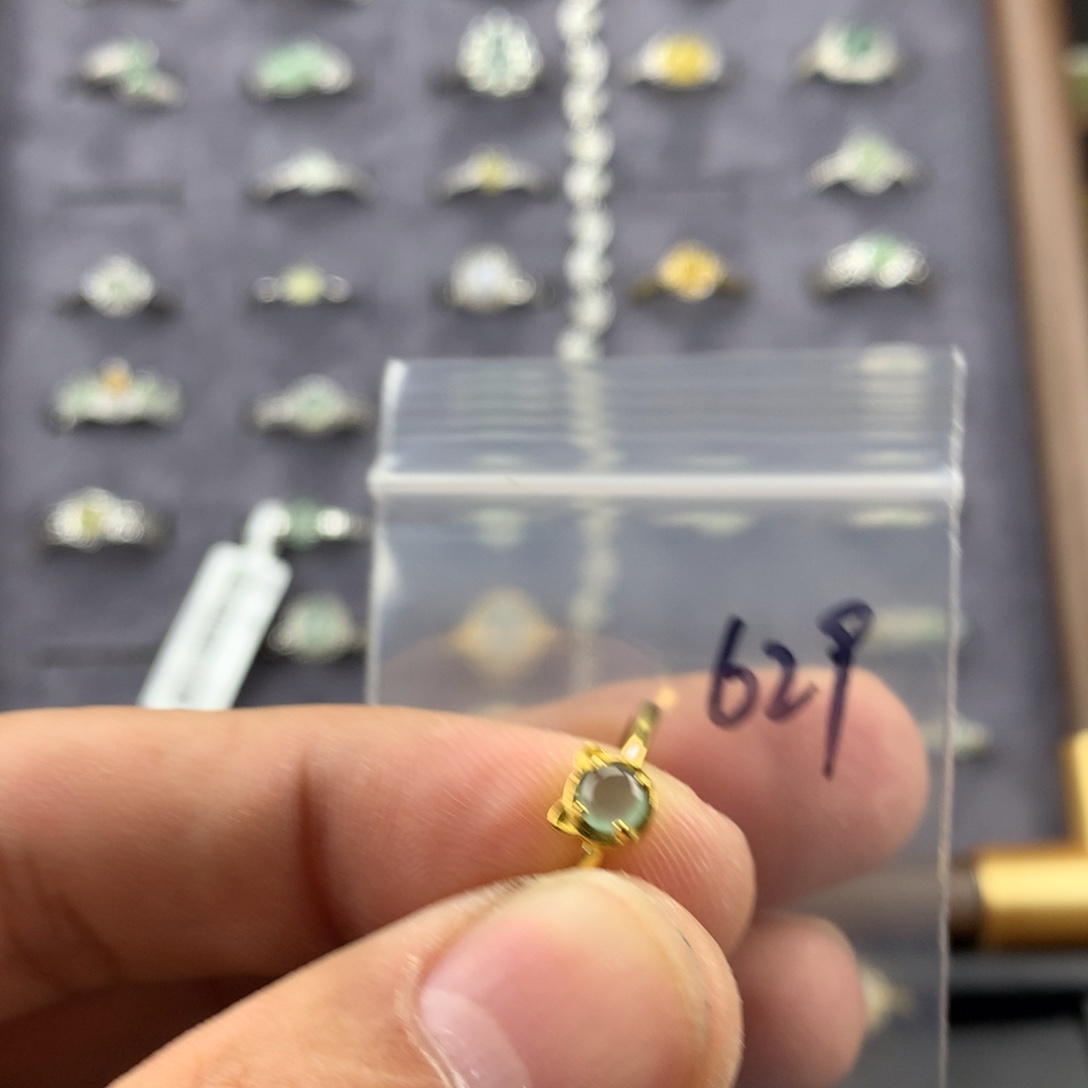 翡翠未镶嵌戒指629