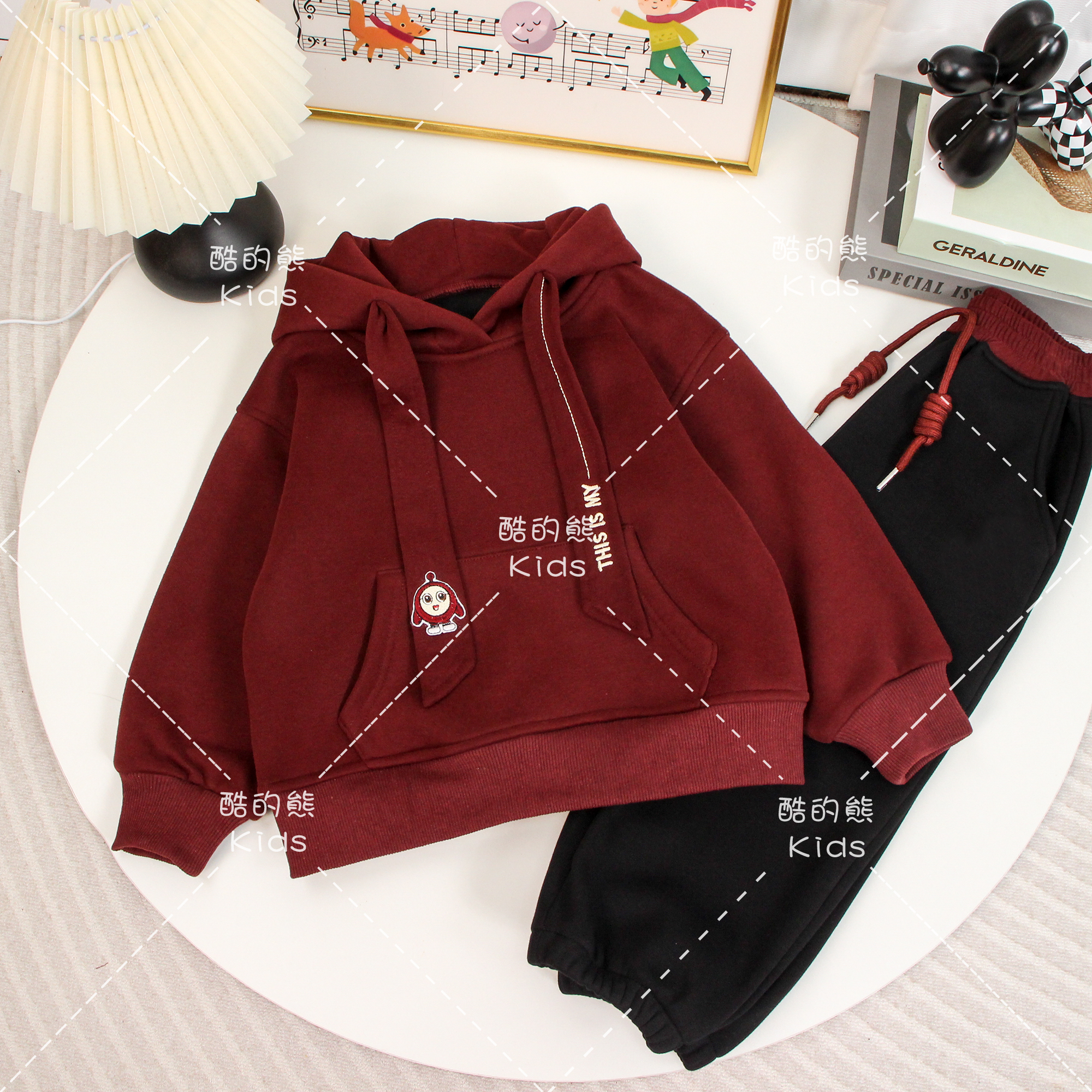 2025男童女童时尚单件红色卫衣儿童休闲童装套头连帽上衣D3T5-979