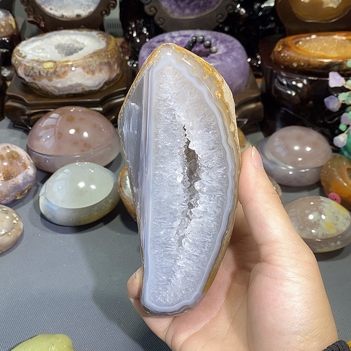 摆件紫晶未镶嵌晶柱