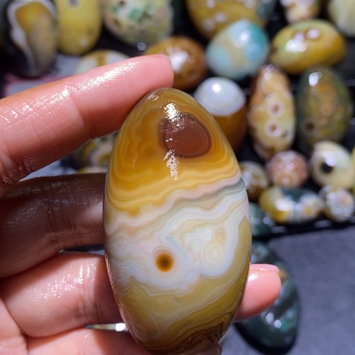 玛瑙/玉髓未镶嵌珠宝半成品，102