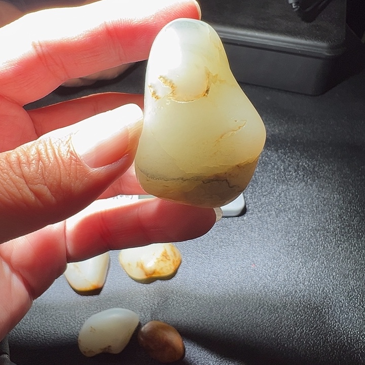 和田玉（糖玉）未镶嵌挂件