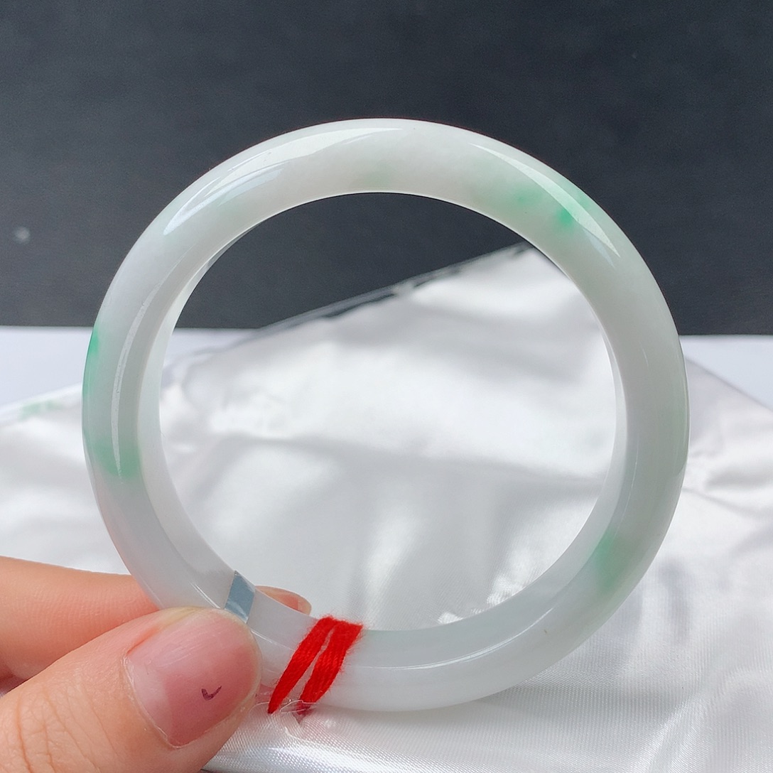 翡翠手镯未镶嵌26正54.7