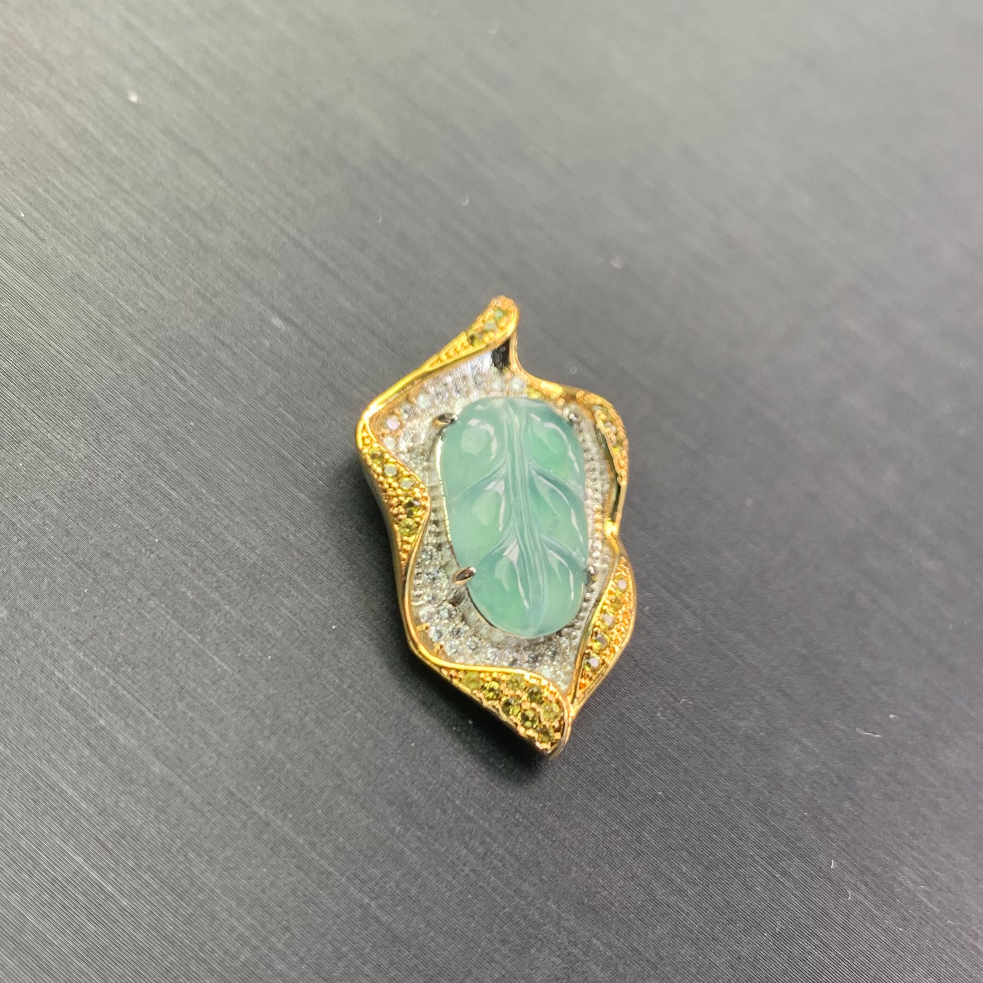 天然翡翠A吊坠叶子款镶嵌女士精致挂坠时尚