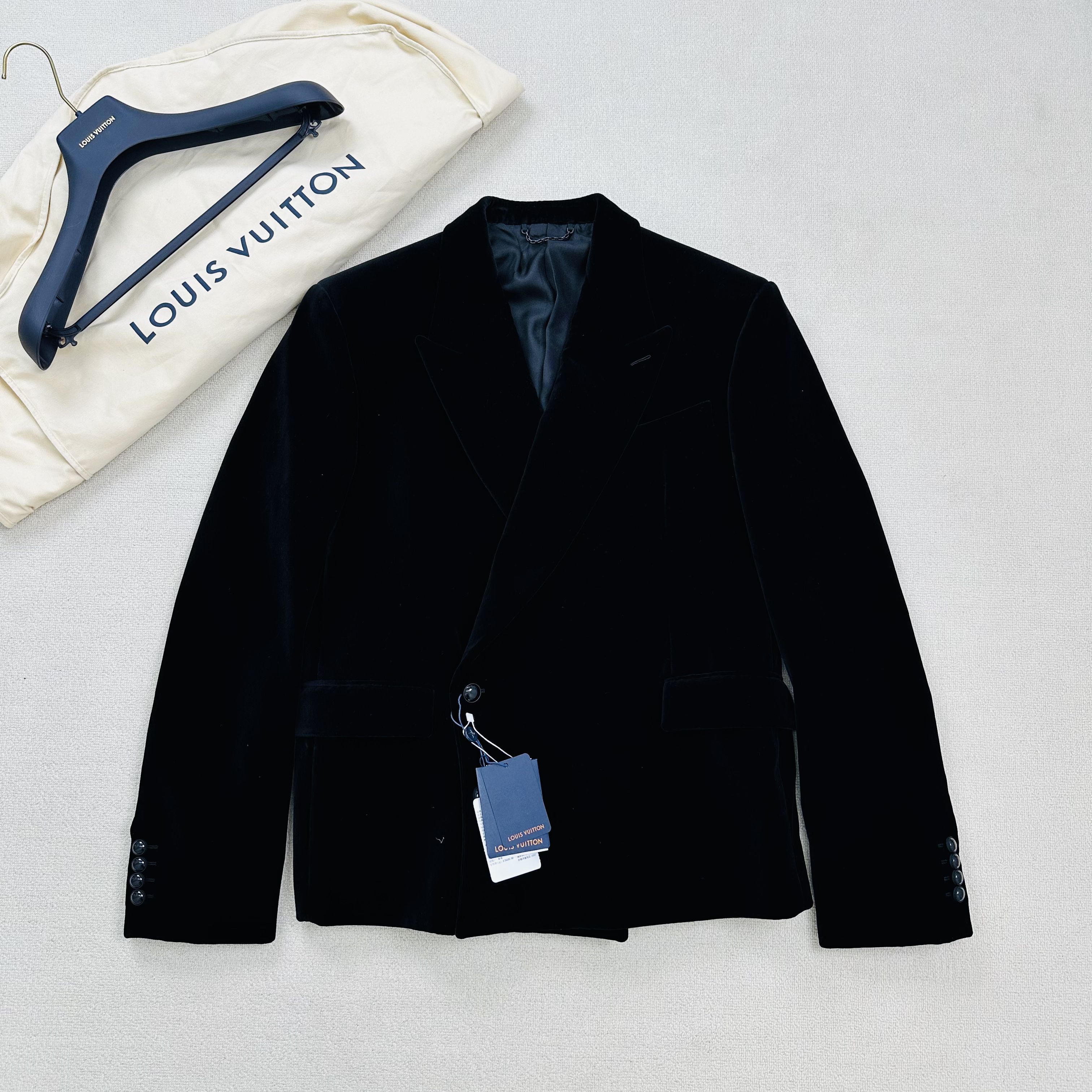 未使用 LouisVuitton/路易威登 SS25天鹅绒西服外套/52码/WL1698