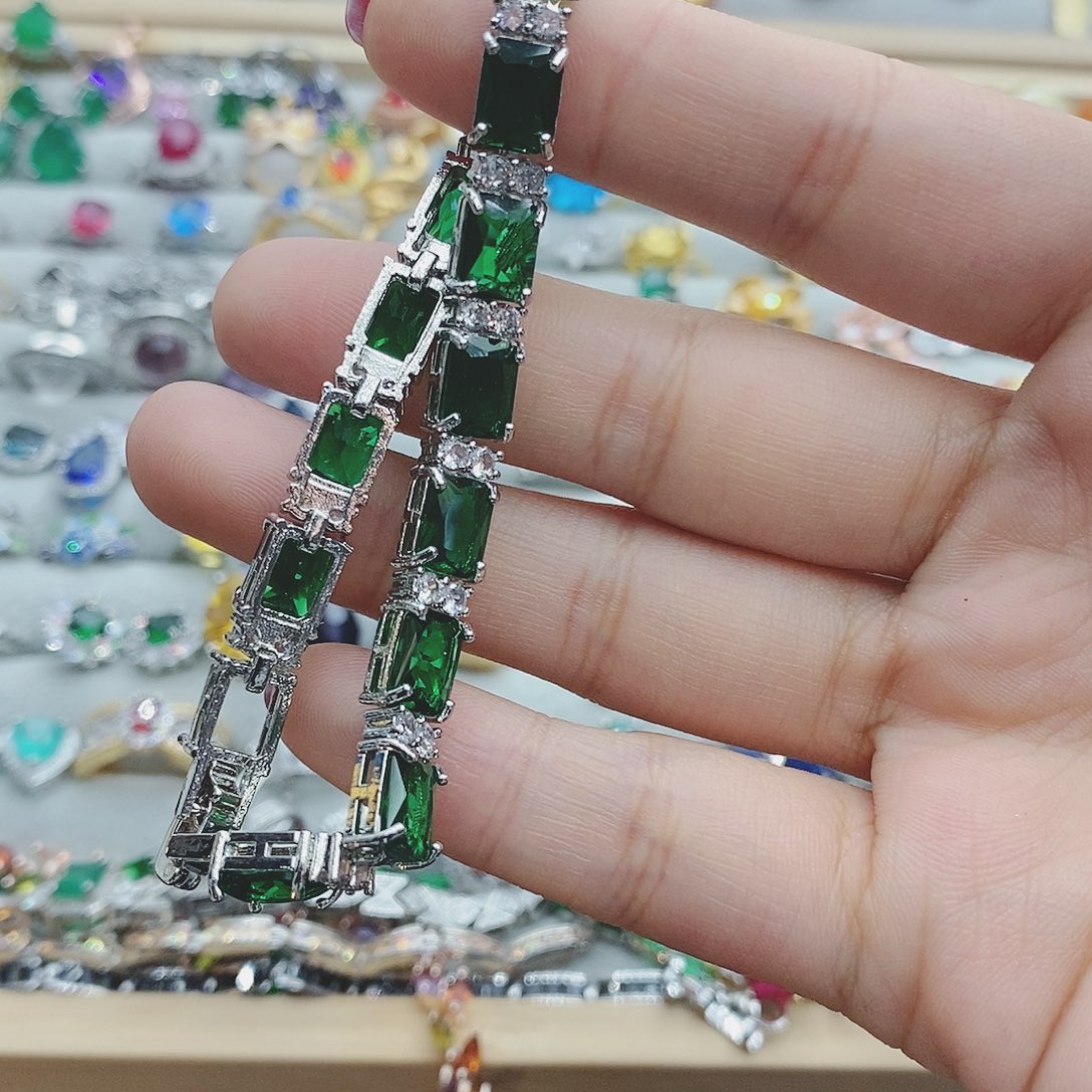 【闪购商品】托帕石耳饰银S925镶嵌