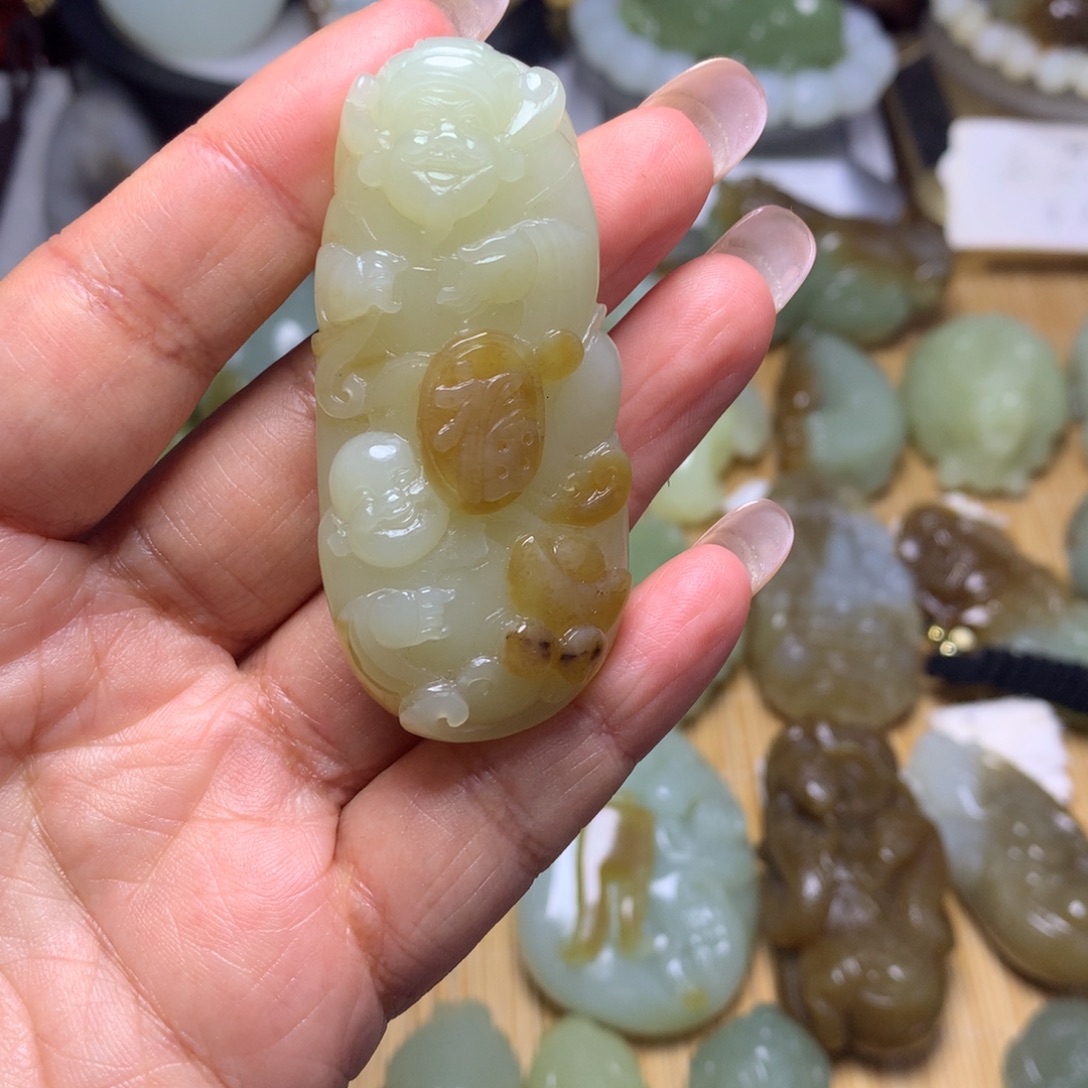 时***了和田玉未镶嵌挂件