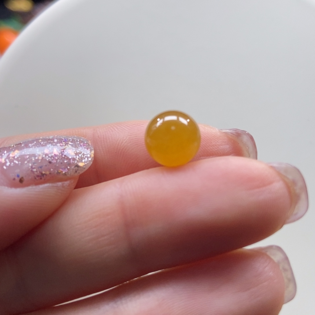 翡翠颈饰未镶嵌满黄翡圆珠9.1mm