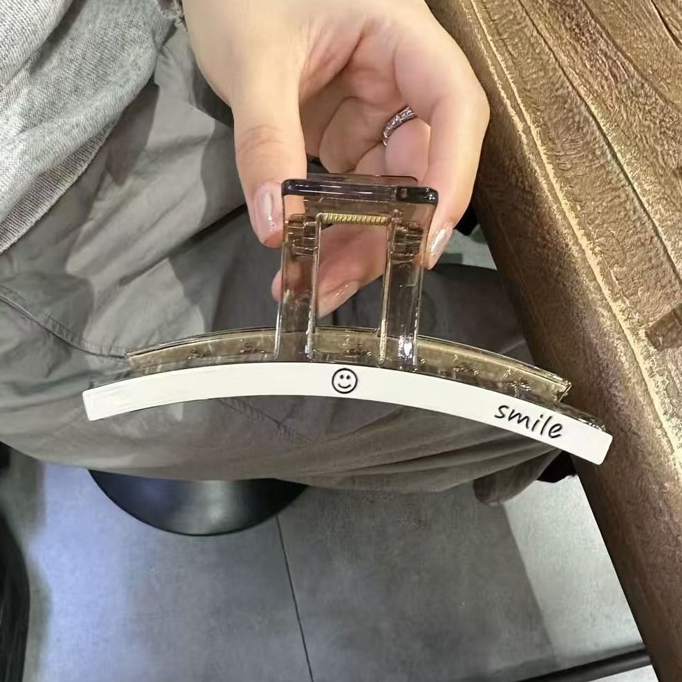 东大门奶油笑脸抓夹