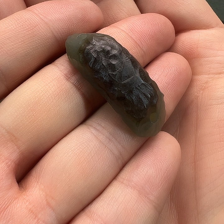 和田玉手牌未镶嵌