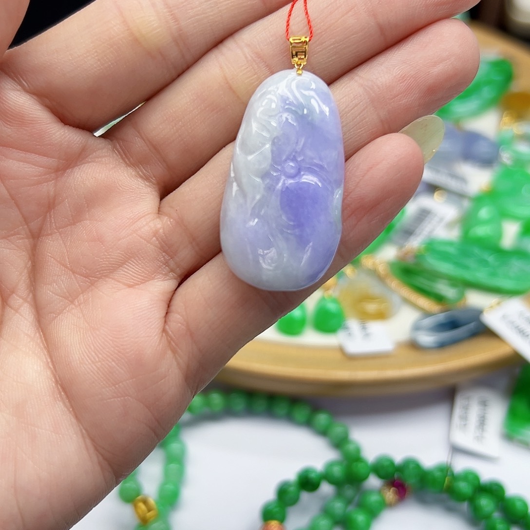 翡翠颈饰18K金镶嵌天然缅料A货一件