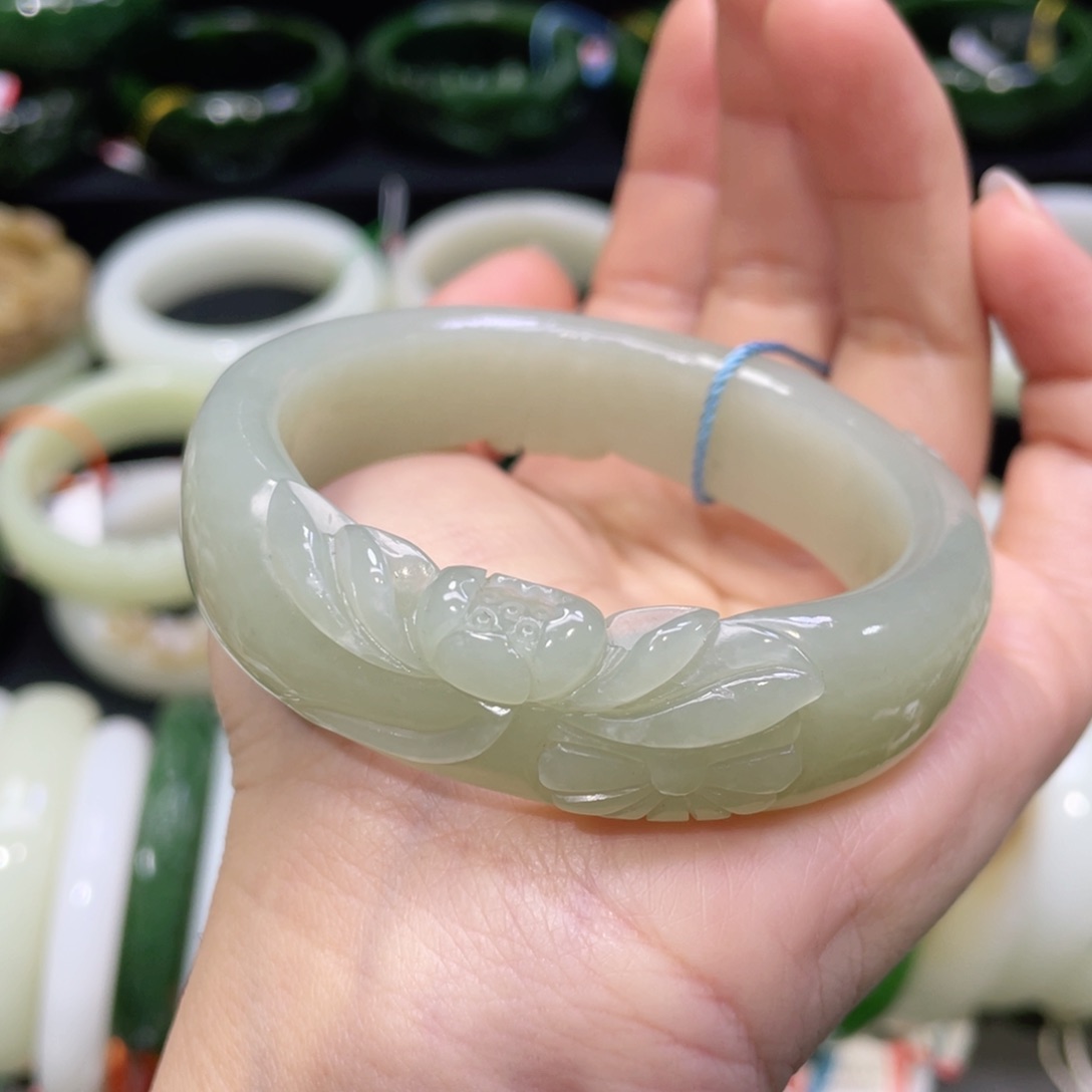 未镶嵌手镯和田玉34