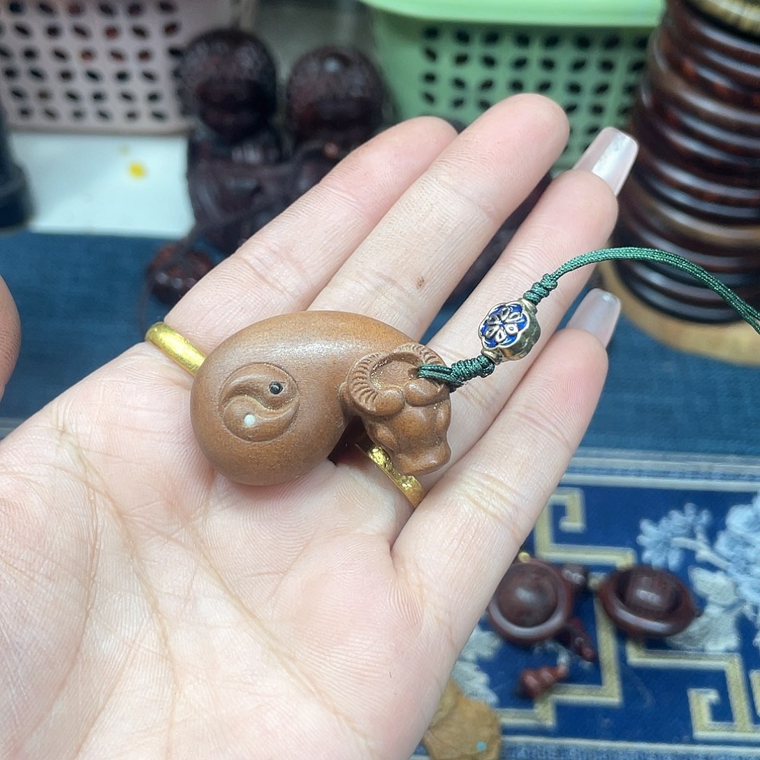 维腊木（绿檀）无事牌