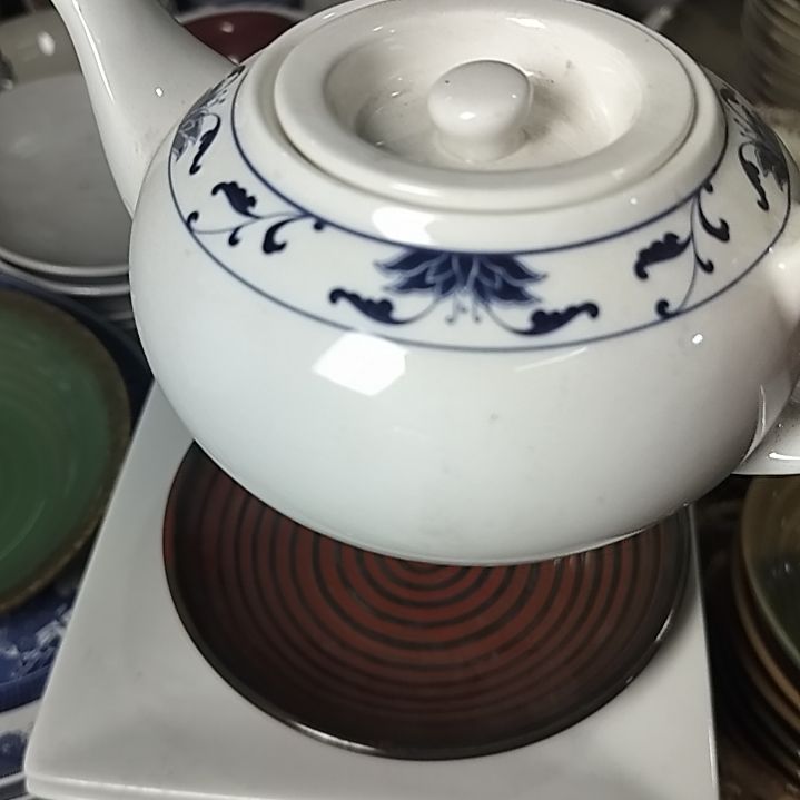 盘瓷片陶瓷杯盘壶碗都有