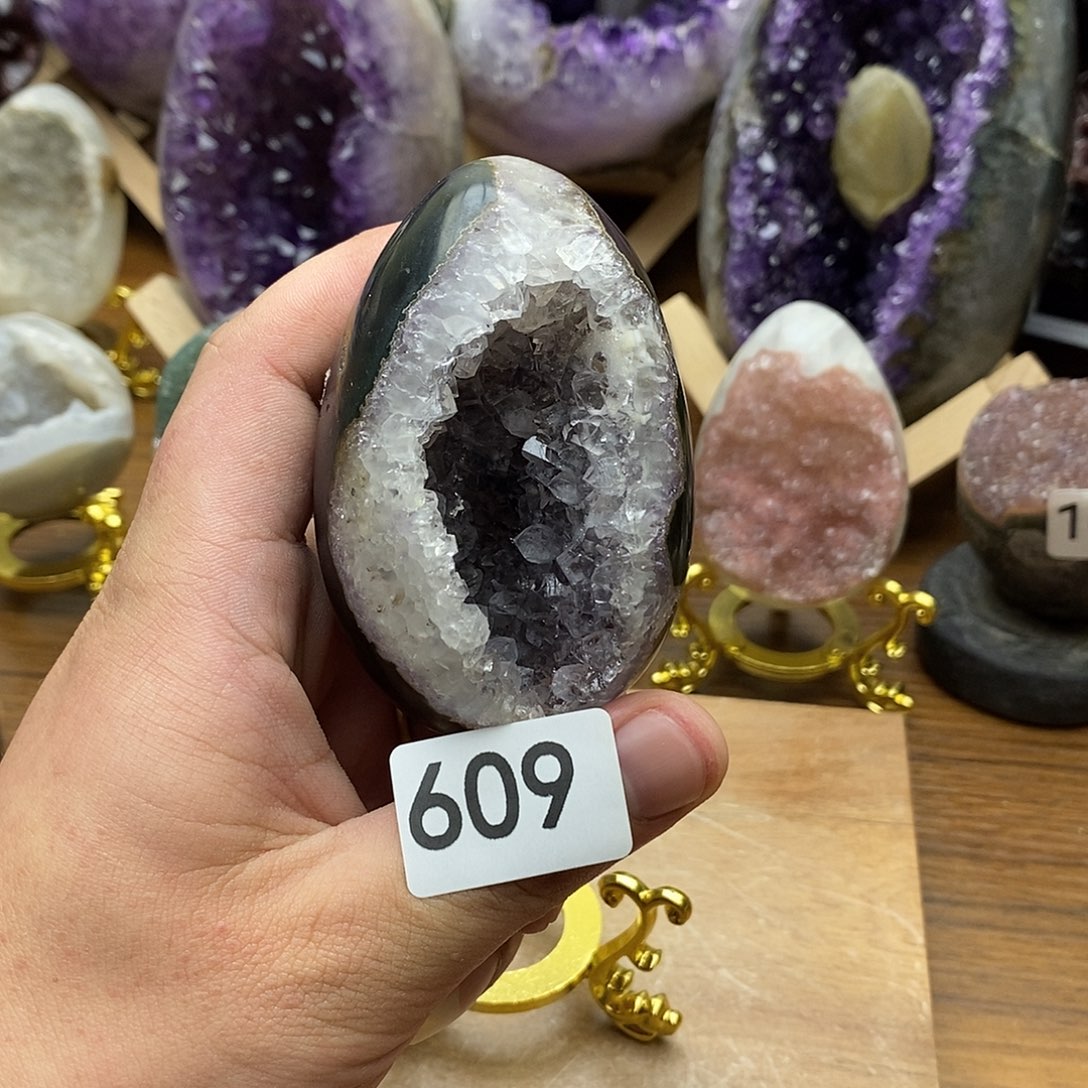 紫晶摆件未镶嵌全抛玛瑙蛋