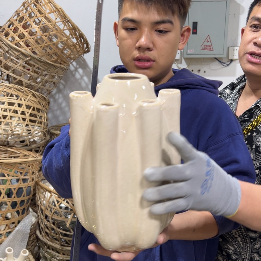 摆件91 号高中低温陶瓷工艺瓶（部分微瑕）