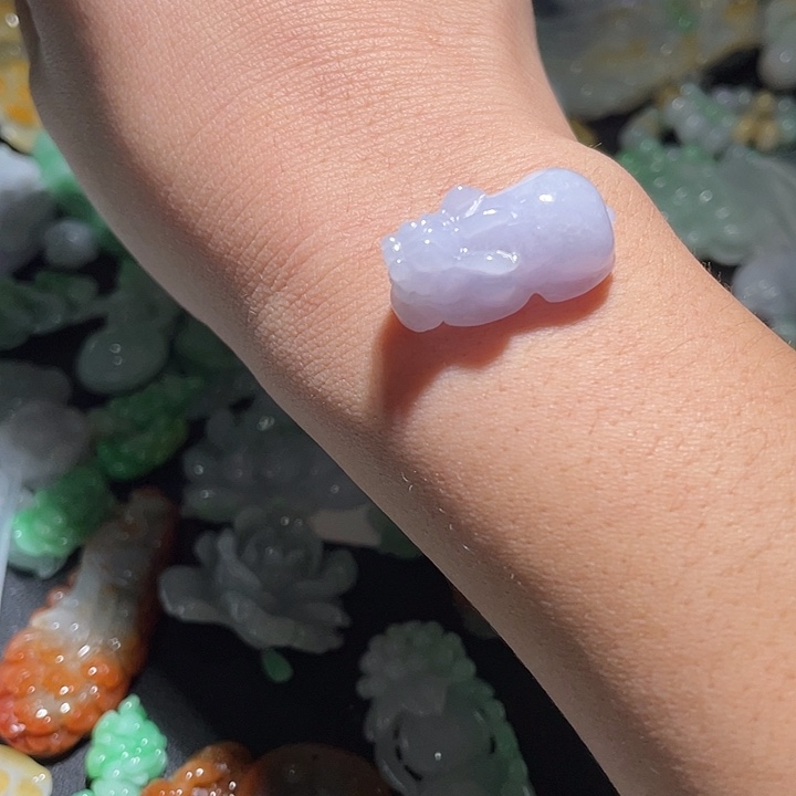 颈饰未镶嵌翡翠天