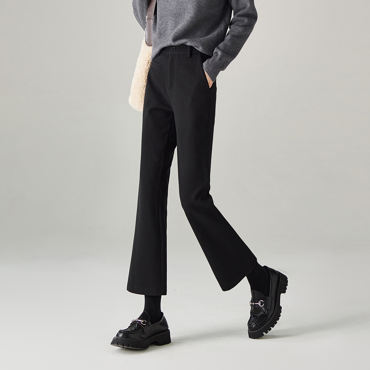 索菲丝尔仿毛呢喇叭裤女2025冬季时尚百搭加厚保暖休闲裤子541079