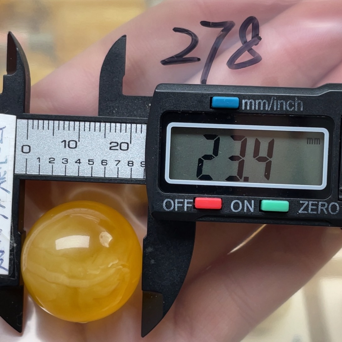 蜜蜡裸石未镶嵌微瑕