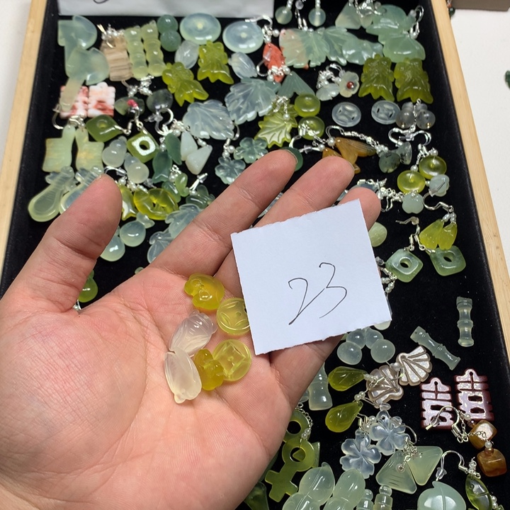 美***莎蛇纹石玉合金发夹