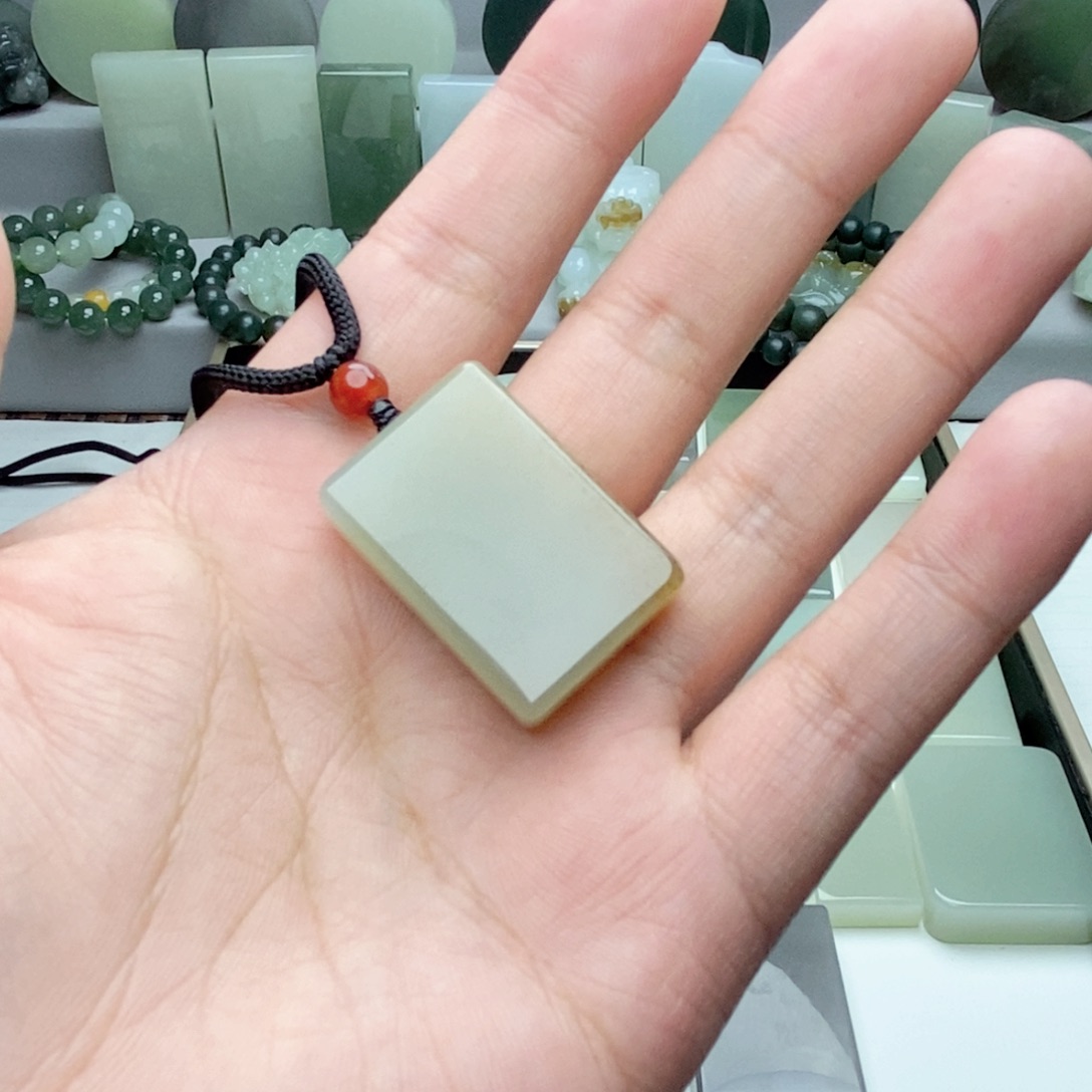 和田玉颈饰未镶嵌星**亮