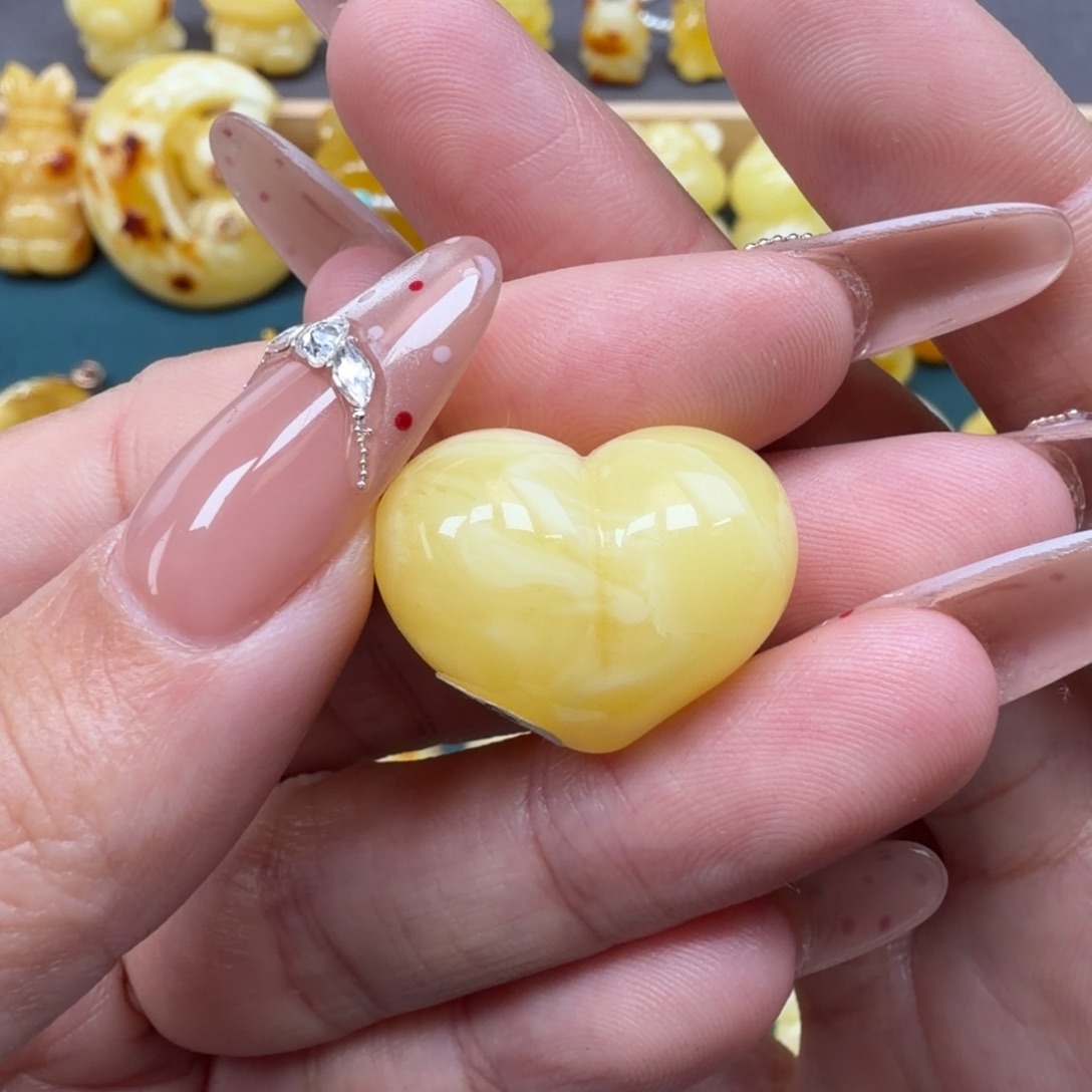 琥珀未镶嵌裸石蜜蜡