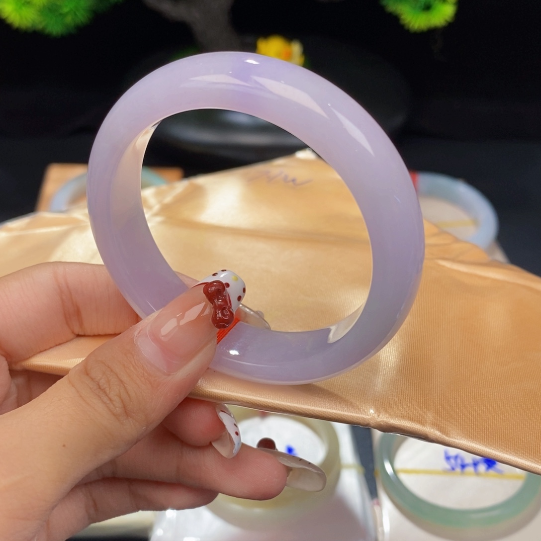 翡翠手镯未镶嵌1号