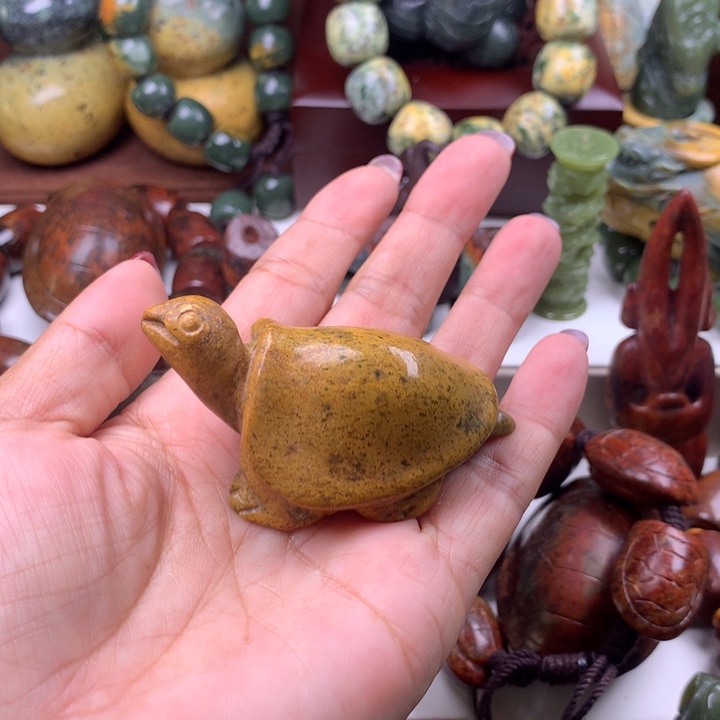 岫岩河磨玉（透闪石质玉）把件未镶嵌