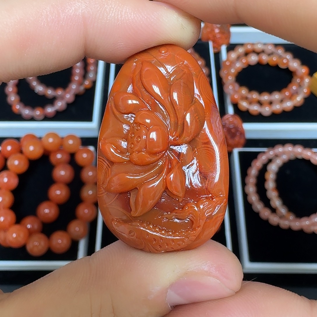 南红玛瑙未镶嵌瓦西满色满肉柿子红玫红花开富贵吊坠22.9g