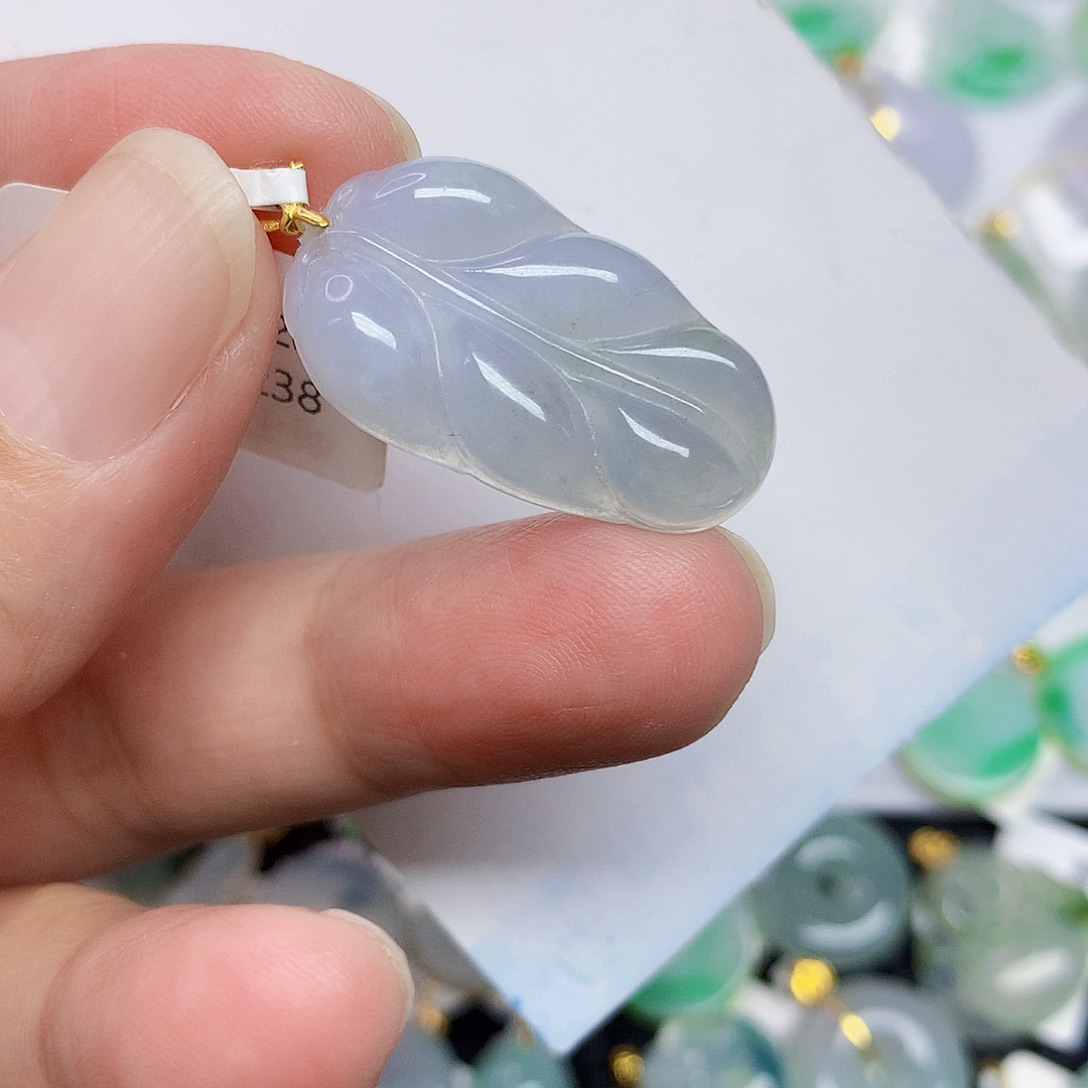 翡翠18K金镶嵌颈饰357889