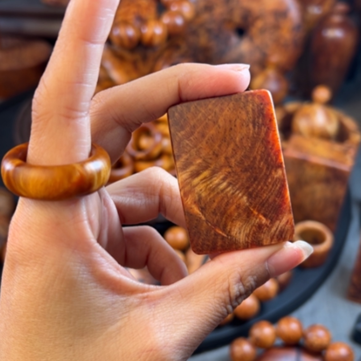 【闪购商品】松木（琥珀木）把件