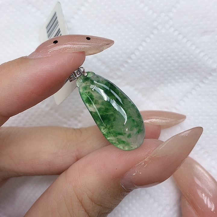 颈饰18K金镶嵌翡翠