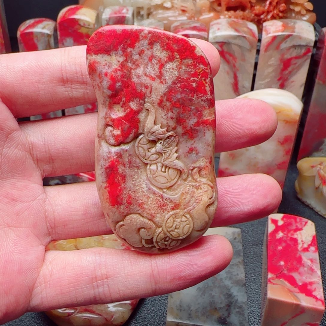 昌化鸡血石昌化鸡血石