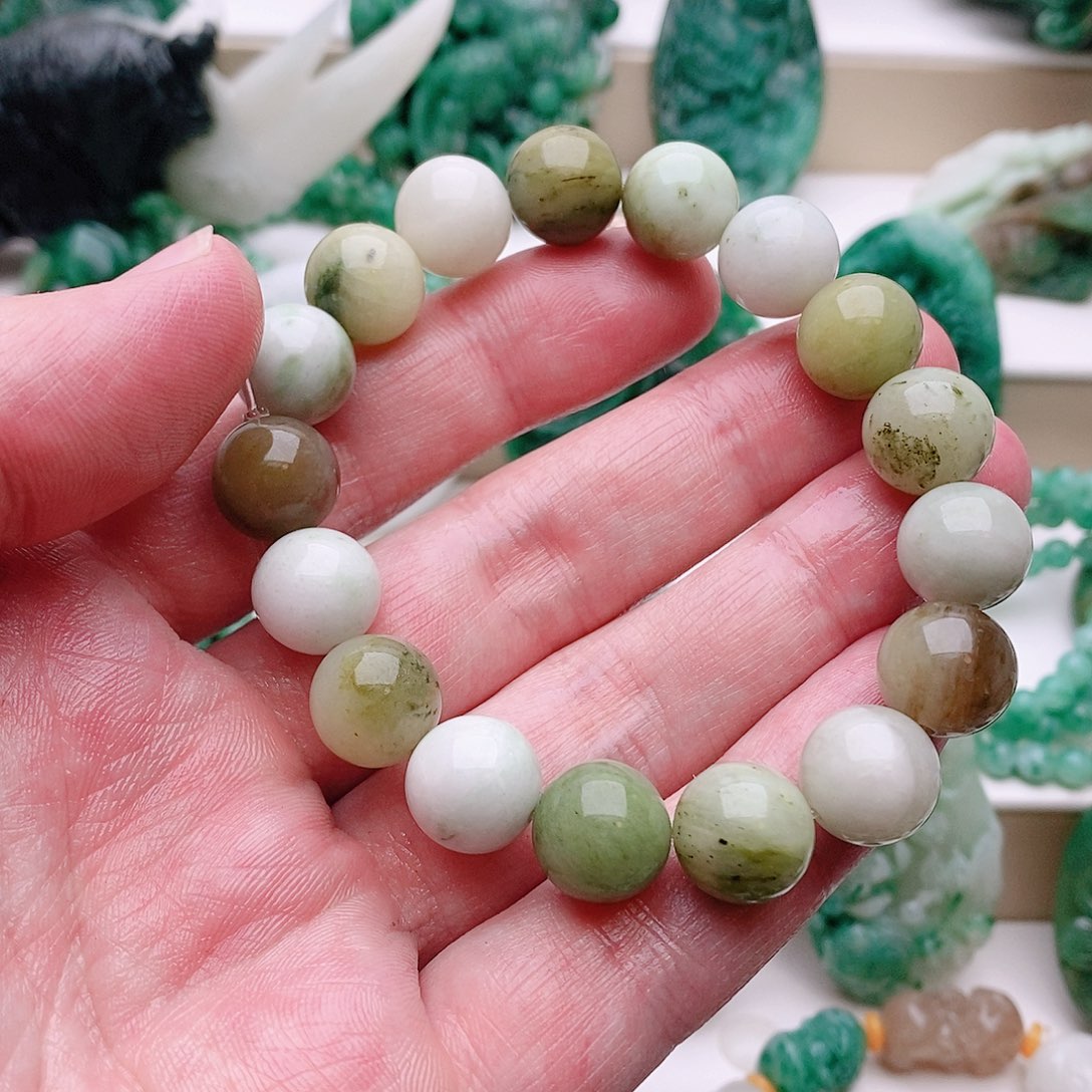 独山玉未镶嵌手串