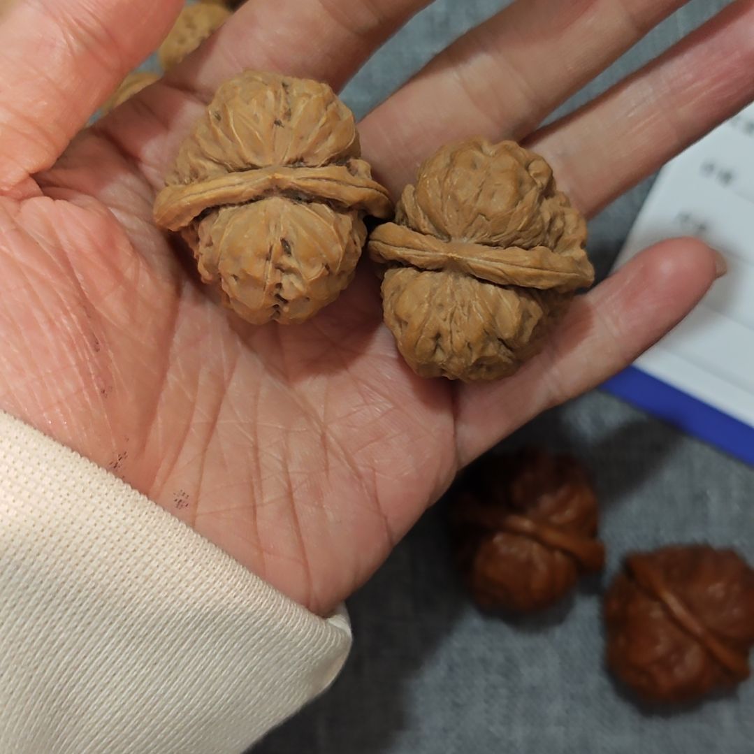 文玩核桃吊坠蛤蟆