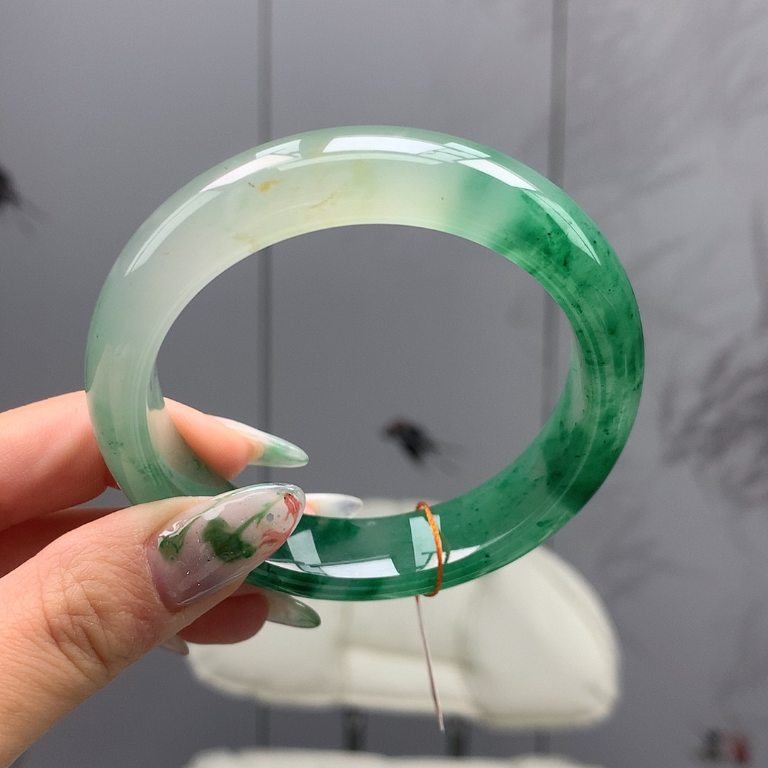 石英质玉手镯未镶嵌57