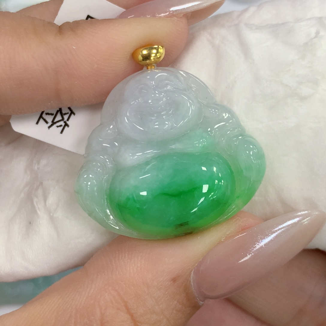 颈饰18K金镶嵌翡翠